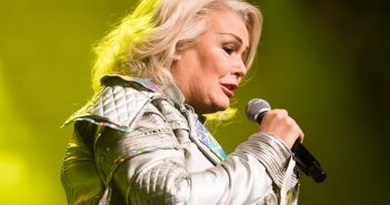 Britse Rockdiva Kim Wilde laat aliens landen in Heerlen Kim Wilde