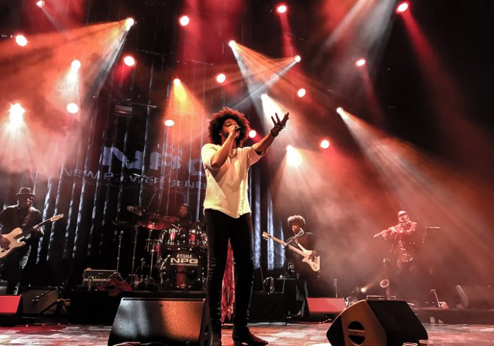 New Power Generation zet solide show neer in Heerlen