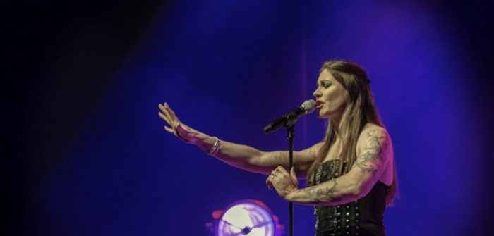 Floor Jansen daalt af naar het Noorden van ons land Floor Jansen