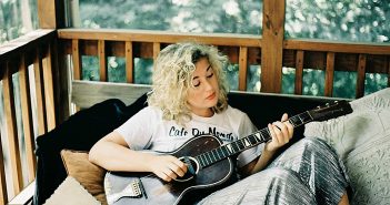 Judy Blank kondigt ‘Morning Tapes’ tour aan