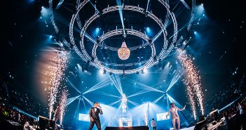 Broederliefde zet opnieuw spectaculaire show neer in uitverkocht Rotterdam Ahoy