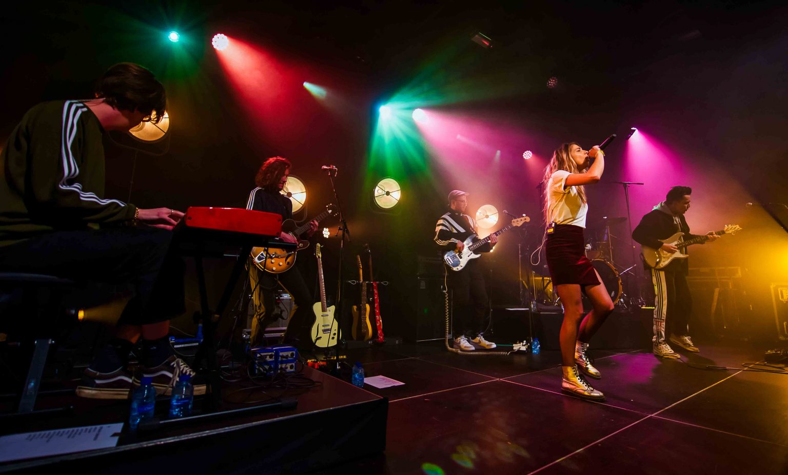 Nona straalt in de Effenaar Nona