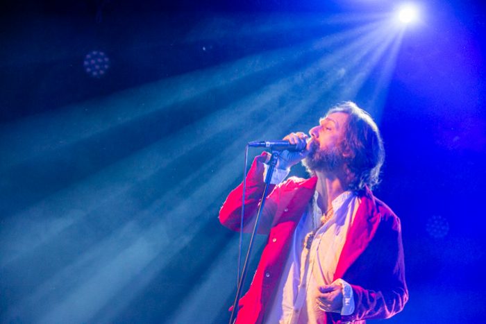 Chris & Rich Robinson geven akoestisch voorproefje op The Black Crowes tour 2020 Brothers in a Feather