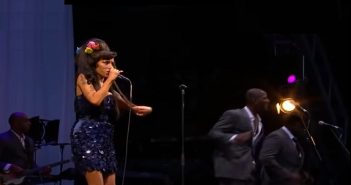 Full Concert: Amy Winehouse live @ Festival Internacional de Benicassim, Spain (2007) Amy Winehouse