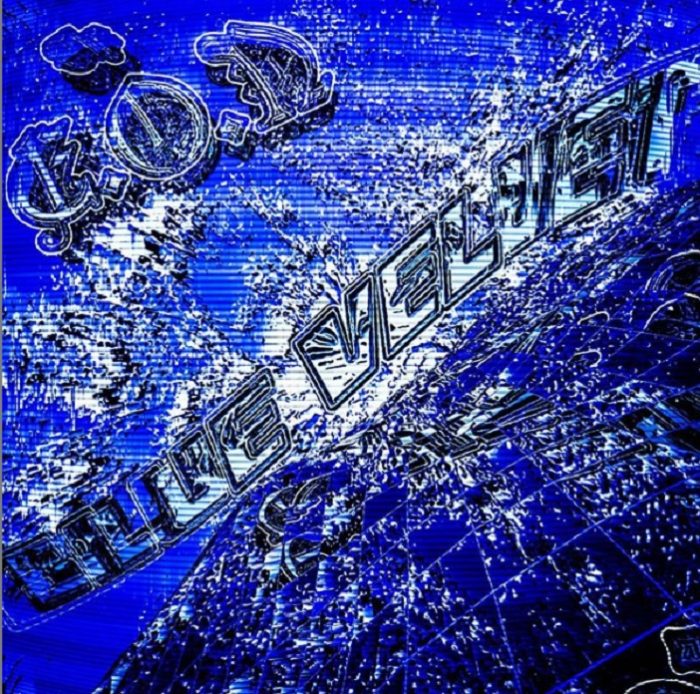 The Earl of Nothing trekt registers open op ‘Blue Velvet’