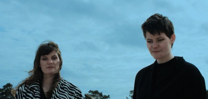 LÖNA covert Nirvana ‘op z’n IJslands’ op ‘Heart Shaped Box’ LÖNA