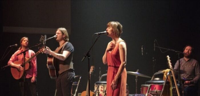 Blythe Pepino, Sam Brookes en Kit Hawes naar TivoliVredenburg