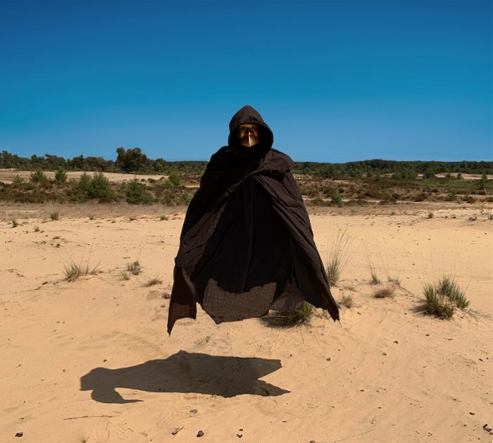 B R I Q U E V I L L E lanceert nieuwe single & album B R I Q U E V I L L E