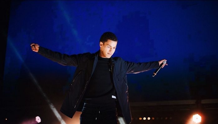 Bilal primeurt video van nieuwe single ‘Jaloers’ op het witte doek Bilal