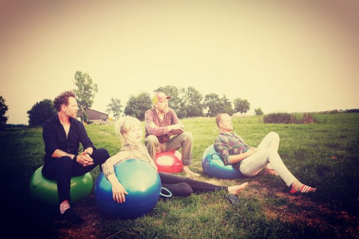 Cardboard Sundown komt met nieuwe single Cardboard Sundown