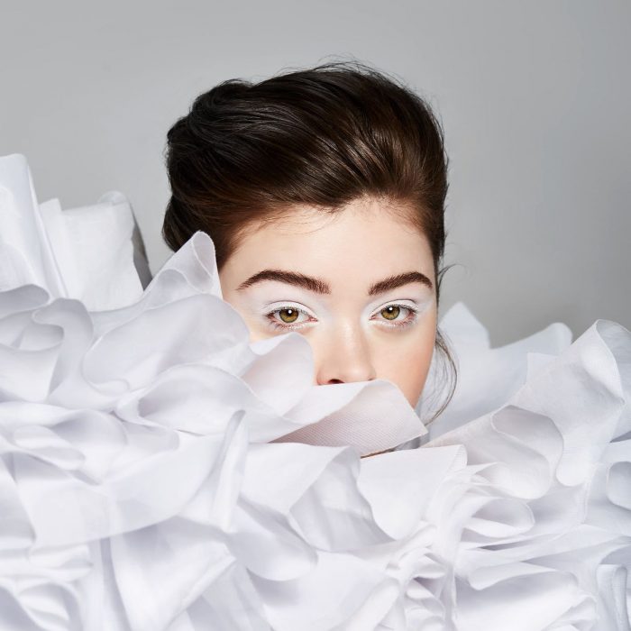 Linde Schöne keert terug met nieuw album Linde Schöne