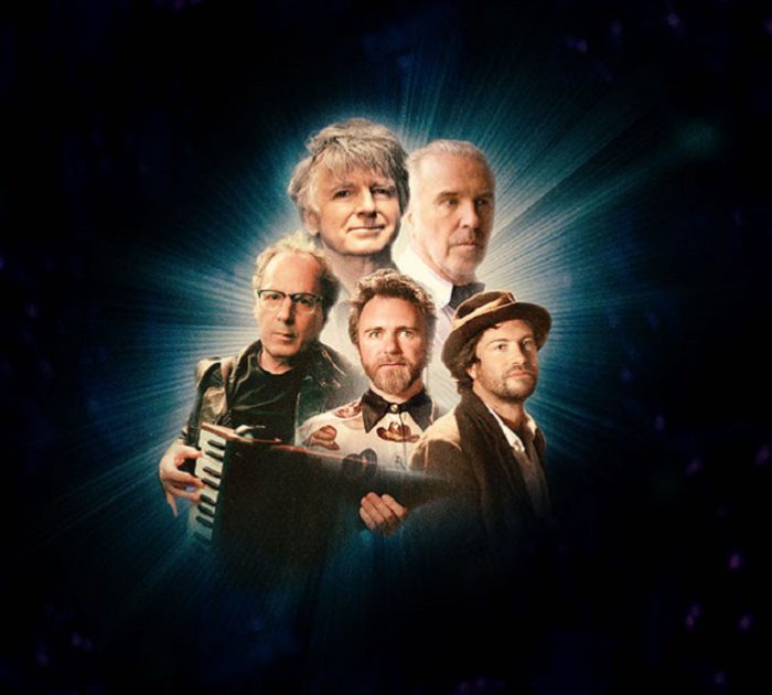 Crowded House na 10 jaar terug met album: ‘Dreamers Are Waiting’ Crowded House