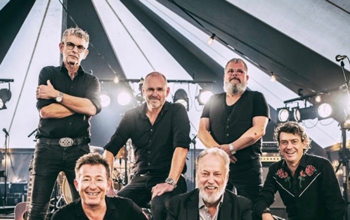 Rowwen Hèze verrast fans met nieuwe muziek en kondigt album aan