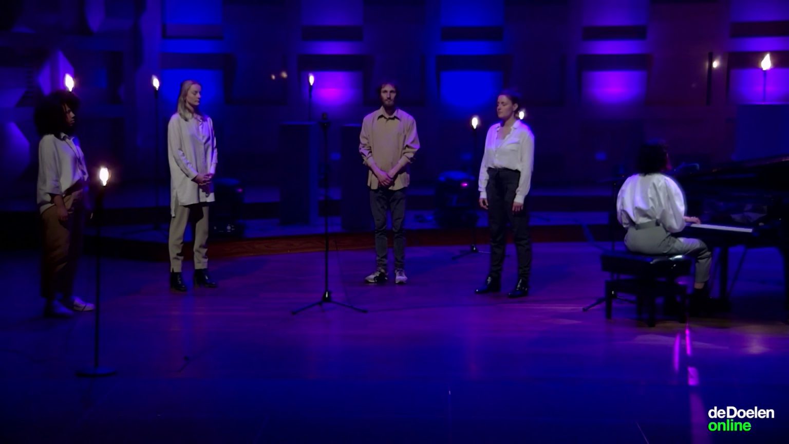 Luka herbewerkt debuutalbum op livestream