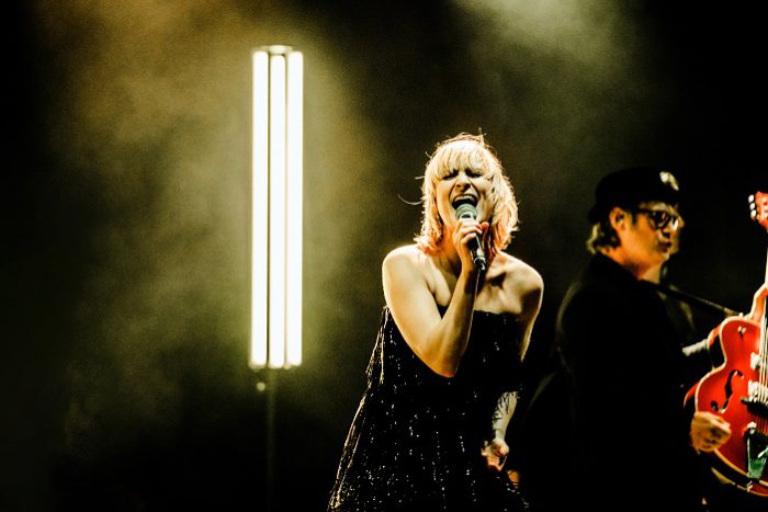 Hooverphonic betoverd Eindhoven: Een magische nacht met strijkkwartet Geike Hooverphonic