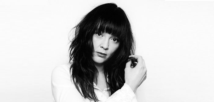 Pianiste en zangeres LAVALU in De Amer LAVALU