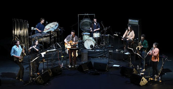 Aquaserge verkent het werk van enkele grote hedendaags / klassieke componisten uit de 20e eeuw Aquaserge