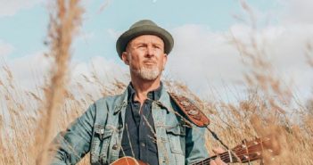 Eric Devries – Song & Dance Man