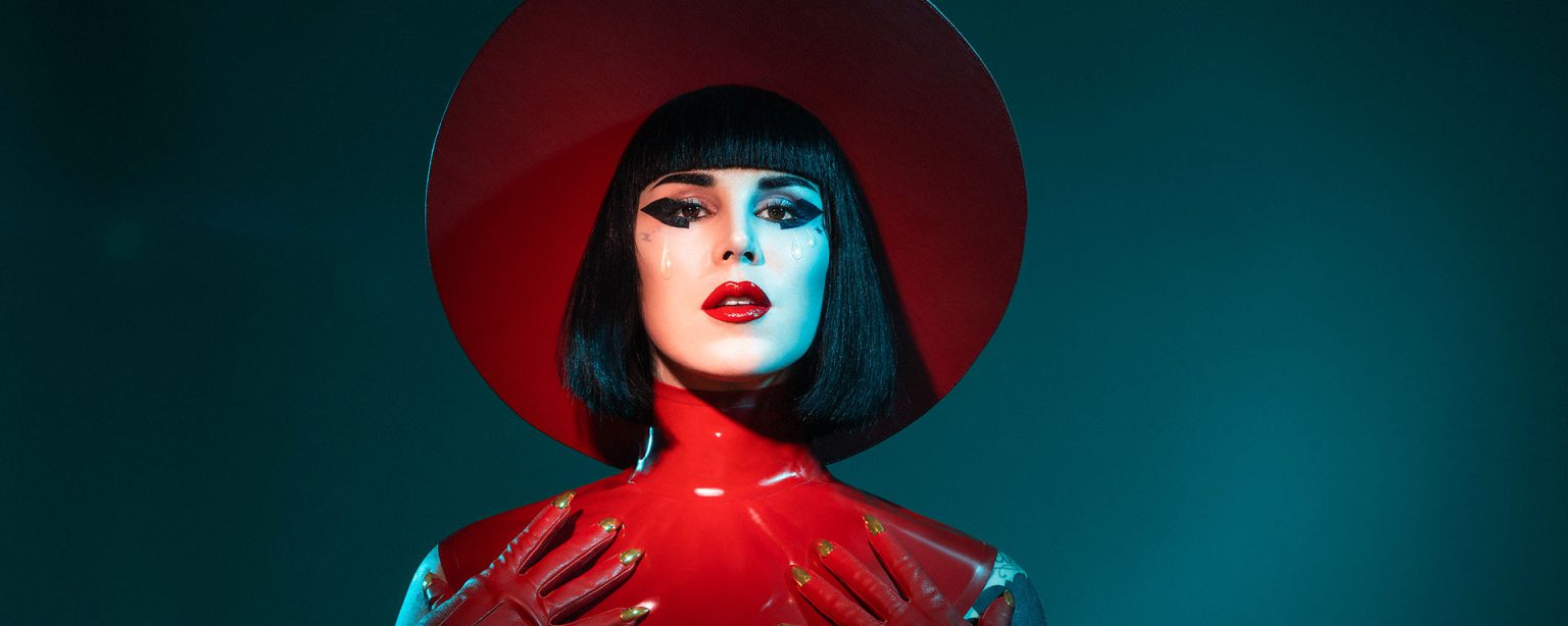 Kat Von D met debuutalbum naar La Madeleine
