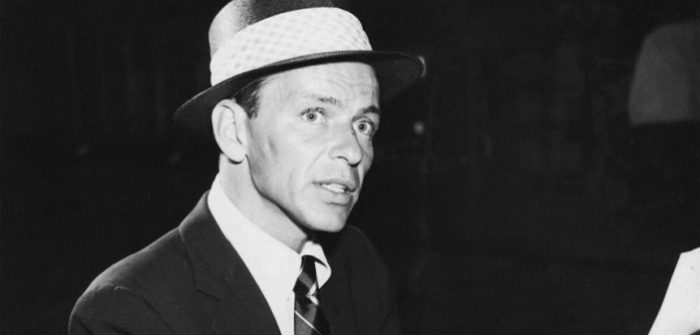 Deze beroemde muzikanten zijn ook volleerde pokerspelers Frank Sinatra