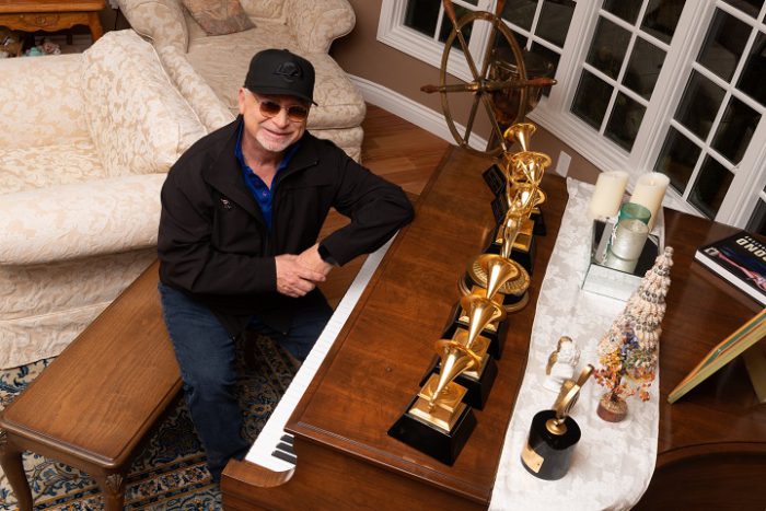 David Paich van TOTO kondigt release van solodebuut ‘Forgotten Toys’ aan