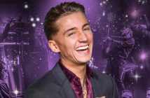 Mart Hoogkamer kondigt theatertournee aan Mart Hoogkamer