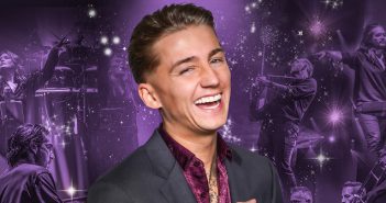 Mart Hoogkamer kondigt theatertournee aan Mart Hoogkamer