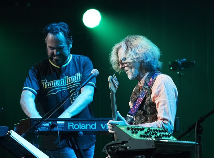 Transatlantic maakt naam superband waar in 013