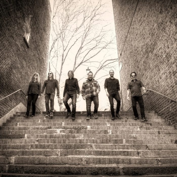 Big Big Train zanger Alberto Bravin over muzikale invloeden, touren en meer Big Big Train