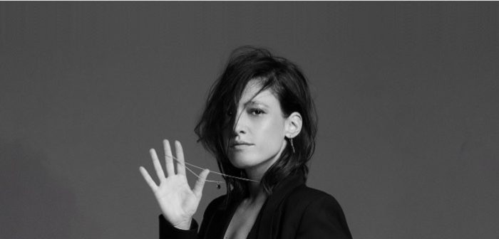 De Portugese fadista Carminho komt in april 2023 naar België