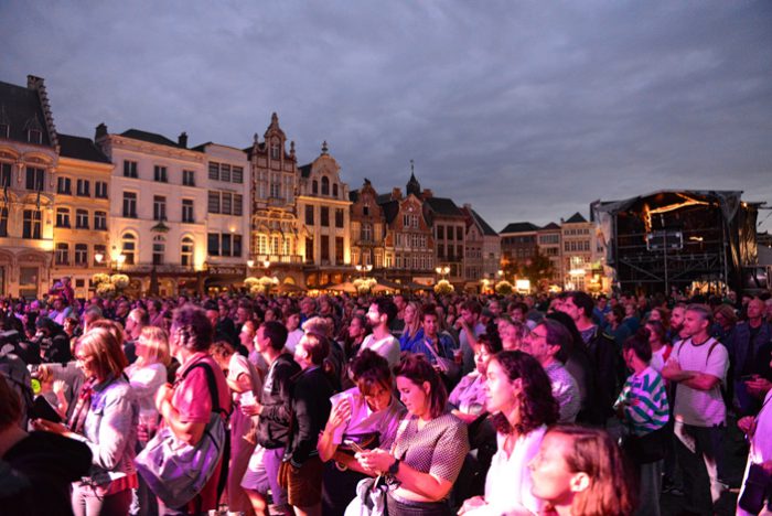 Maanrock zaterdag mooi met onder anderen Praga Khan en The Subs