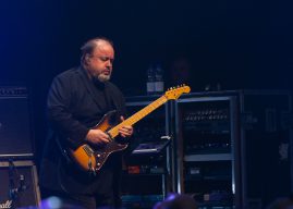 IJzersterke start tour Steve Rothery in De Bosuil