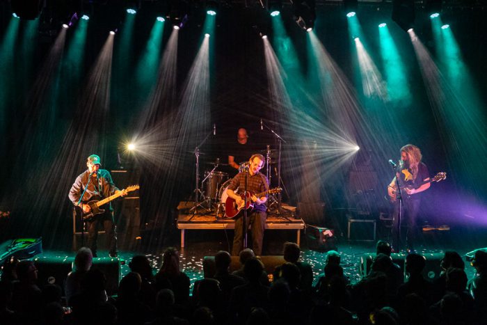 Fotoreportage Turin Brakes & Dog Byron in de Helling , Utrecht