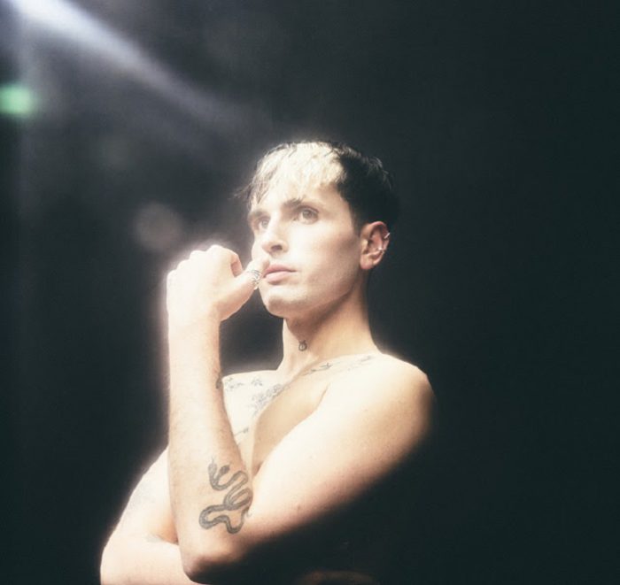 Duncan Laurence lanceert ‘Skyboy’ en kondigt album aan