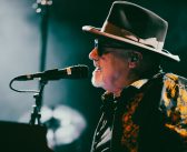 Paul Carrack deed zijn gouden stem eer aan in de Bosuil