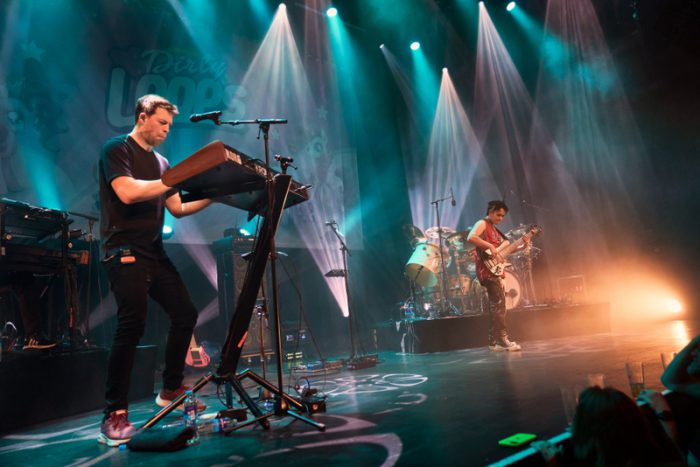 Dirty Loops trakteerde Tivoli Vredenburg op energieke show
