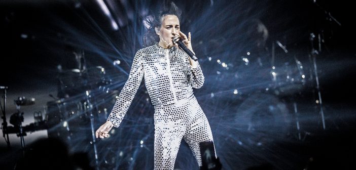 Jazz a Liege: Juliette Armanet zet het podium in vuur en vlam in het Forum in Luik