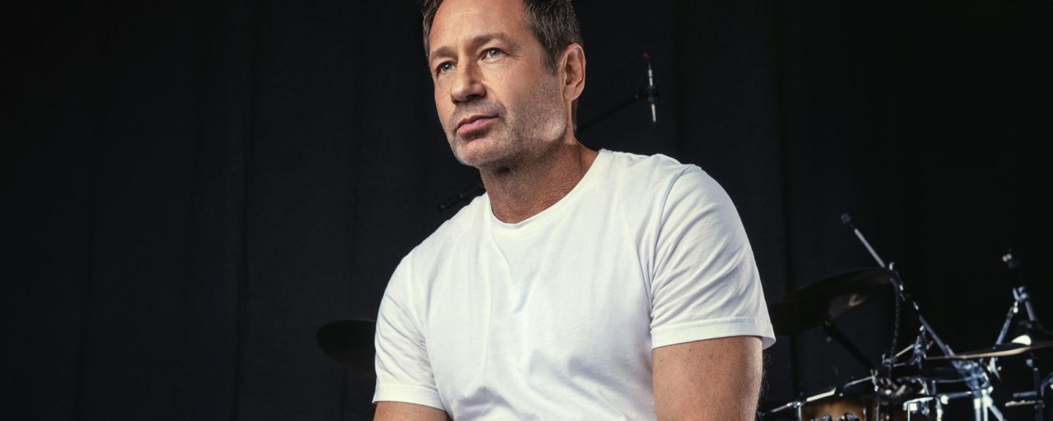 David Duchovny kondigt Europese tour aan met optreden in PAARD, Den Haag