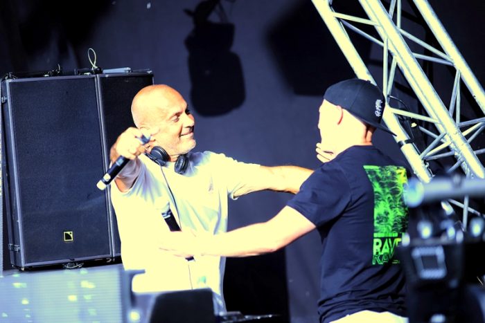 Spontaan moment bezorgt We Love The 90’s gouden randje