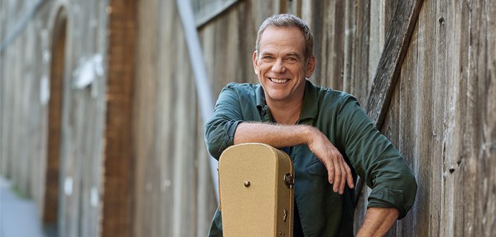 Garou raakt het hart van zijn publiek in Luik