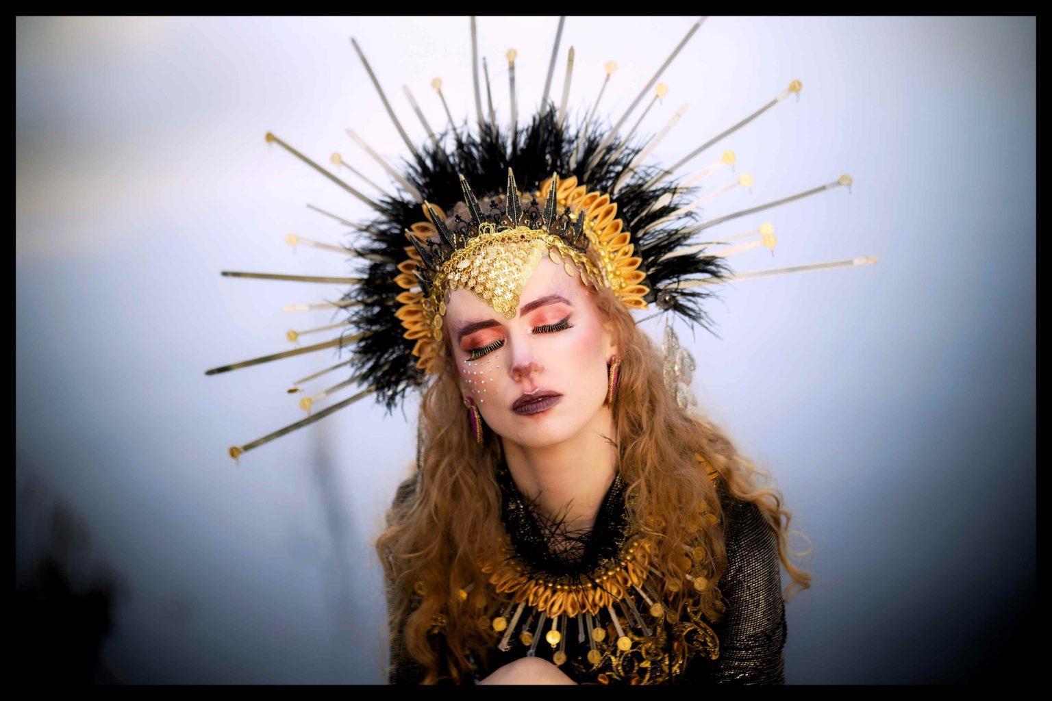 Holy Hannah betovert met tweede single ‘Stay With Me’