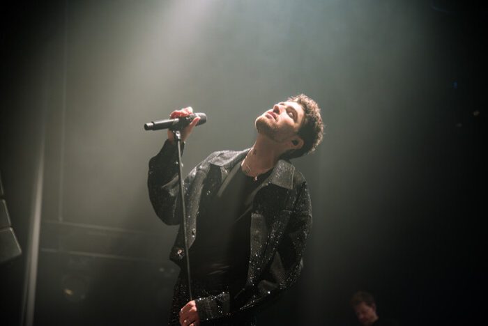 Duncan Laurence schittert in Doornroosje