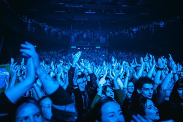 Echt pop-punk met Simple Plan in 013