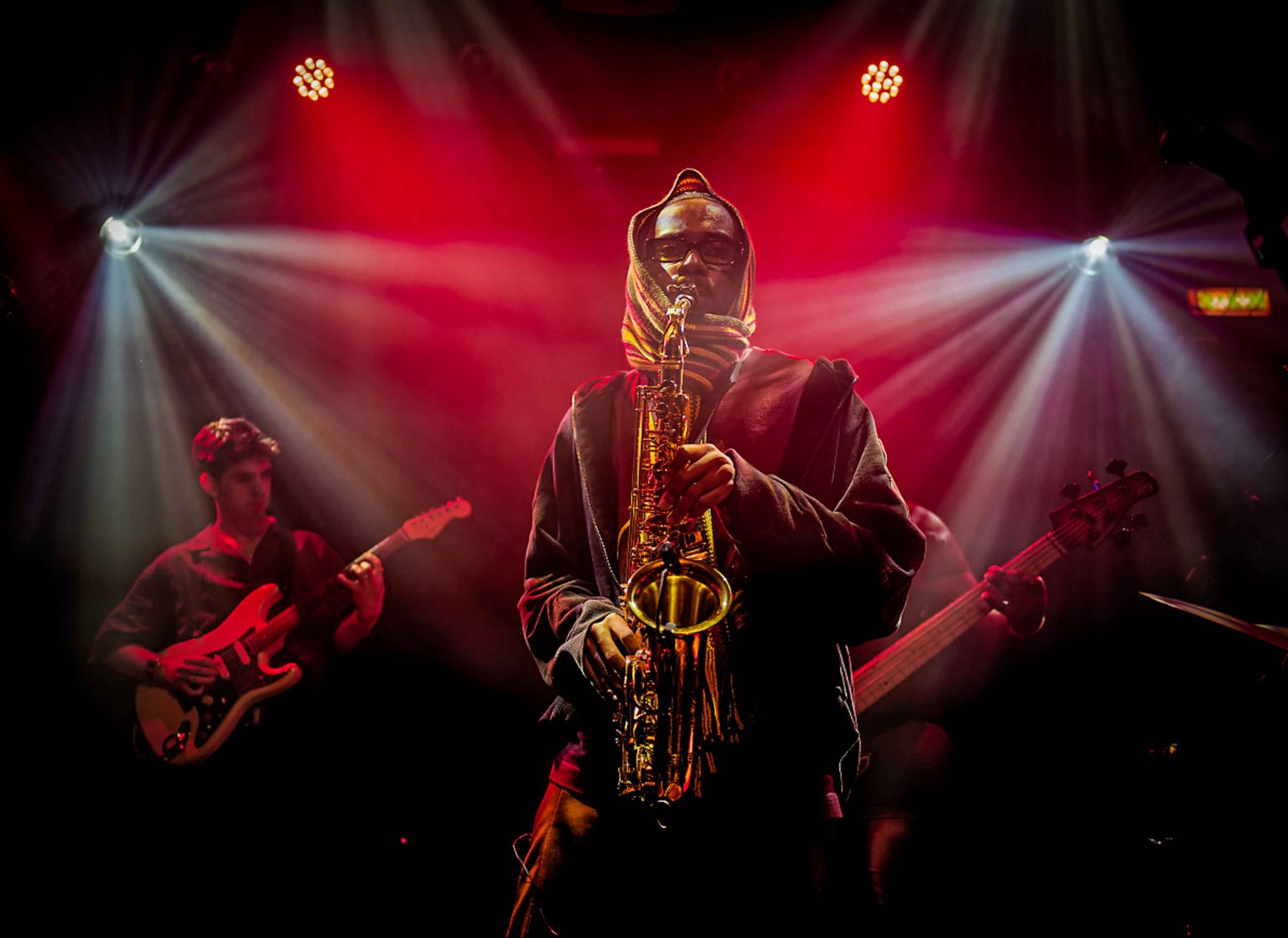 Saxofonist Venna verovert de harten van een jonge generatie jazzliefhebbers in Bitterzoet Amsterdam