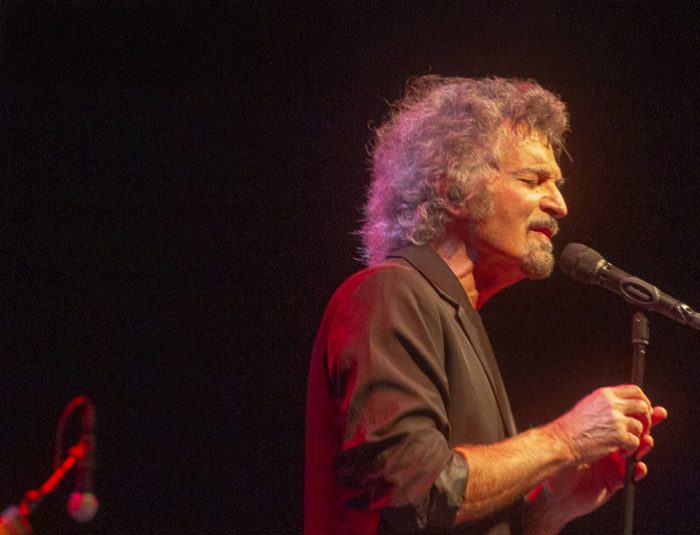 Muzikale meesterklasse: Gino Vannelli schittert in Eindhoven