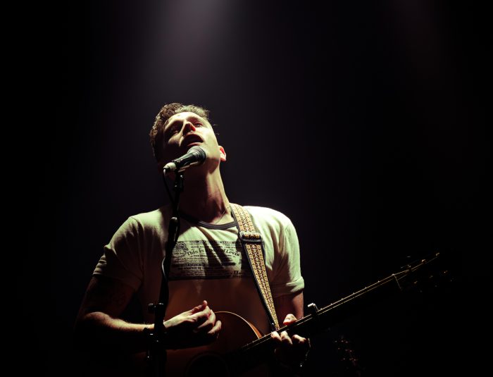 James McVey palmt fans in met zijn muziek