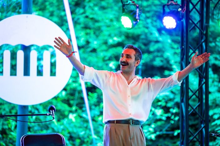 Bab L’Bluz brengt publiek in extase op Music Meeting