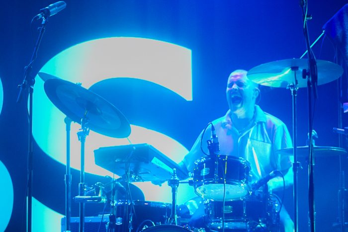 Big Special in de Effenaar: een onvergetelijke avond vol energie en poëzie