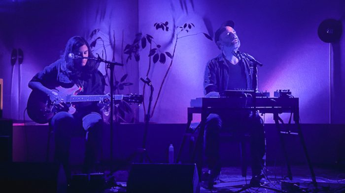 Khouri en Crowley worstelen met studio-alchemie in de Amor