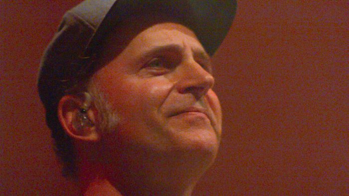Dweezil Zappa en Metropole sluiten Bridge Festival legendarisch af